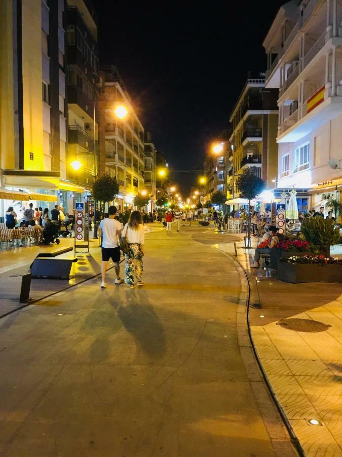 Stor Vaning I Caleta Hamn Torre Del Mar Exterior foto